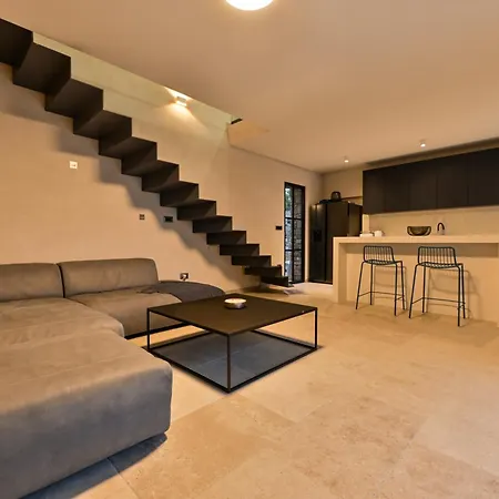 Art House Villa *