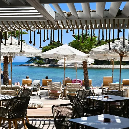 Art House فيليكي درفينيك